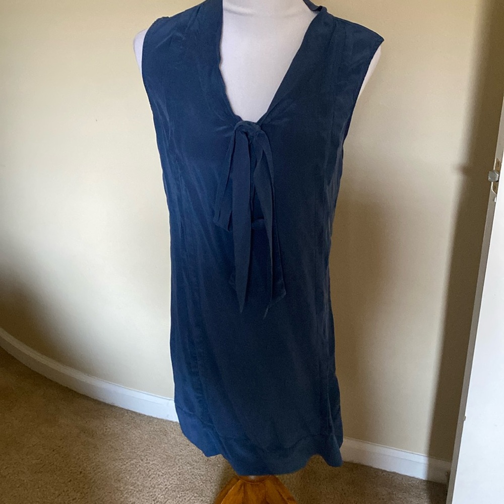 Sleeveless dress